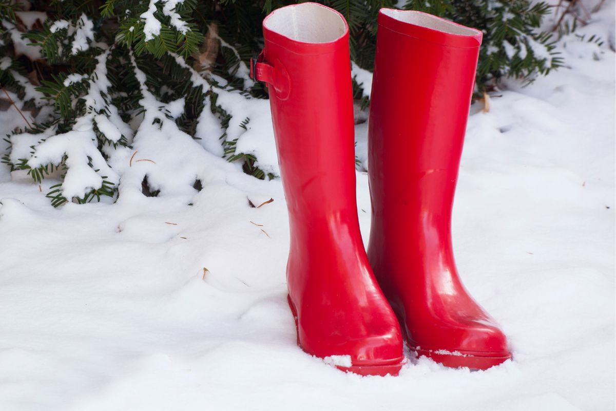Are RainBoots Good For Snow