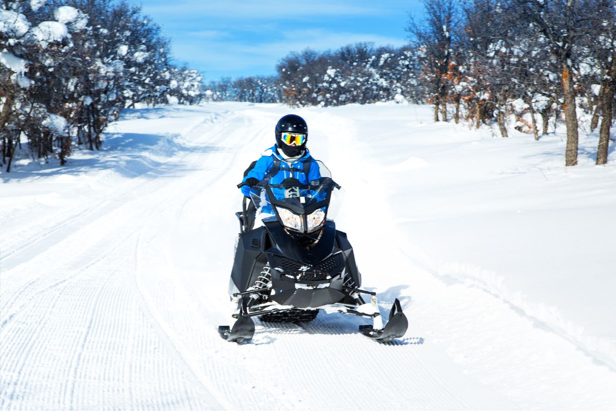 What To Wear Snowmobiling