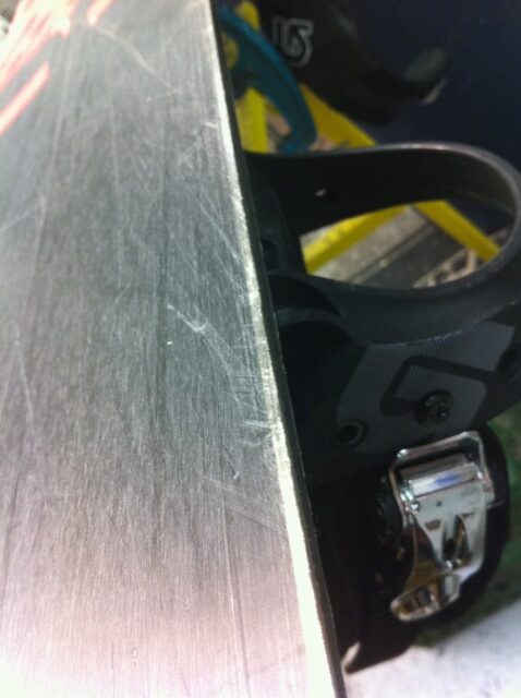 How To Tell If Snowboard Needs Wax?